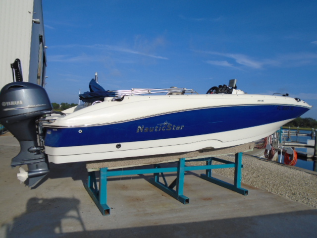 2015 NauticStar 203 SC
