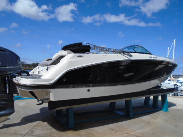 2017 Four Winns HD 220